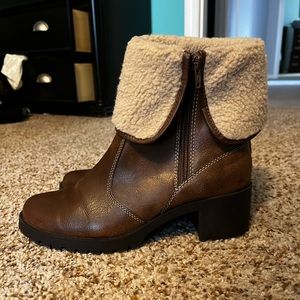 AEROSOLES Boldness booties